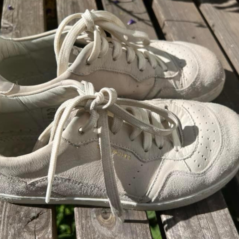 Beige size 38 Groundies barefoot Nova sneaker